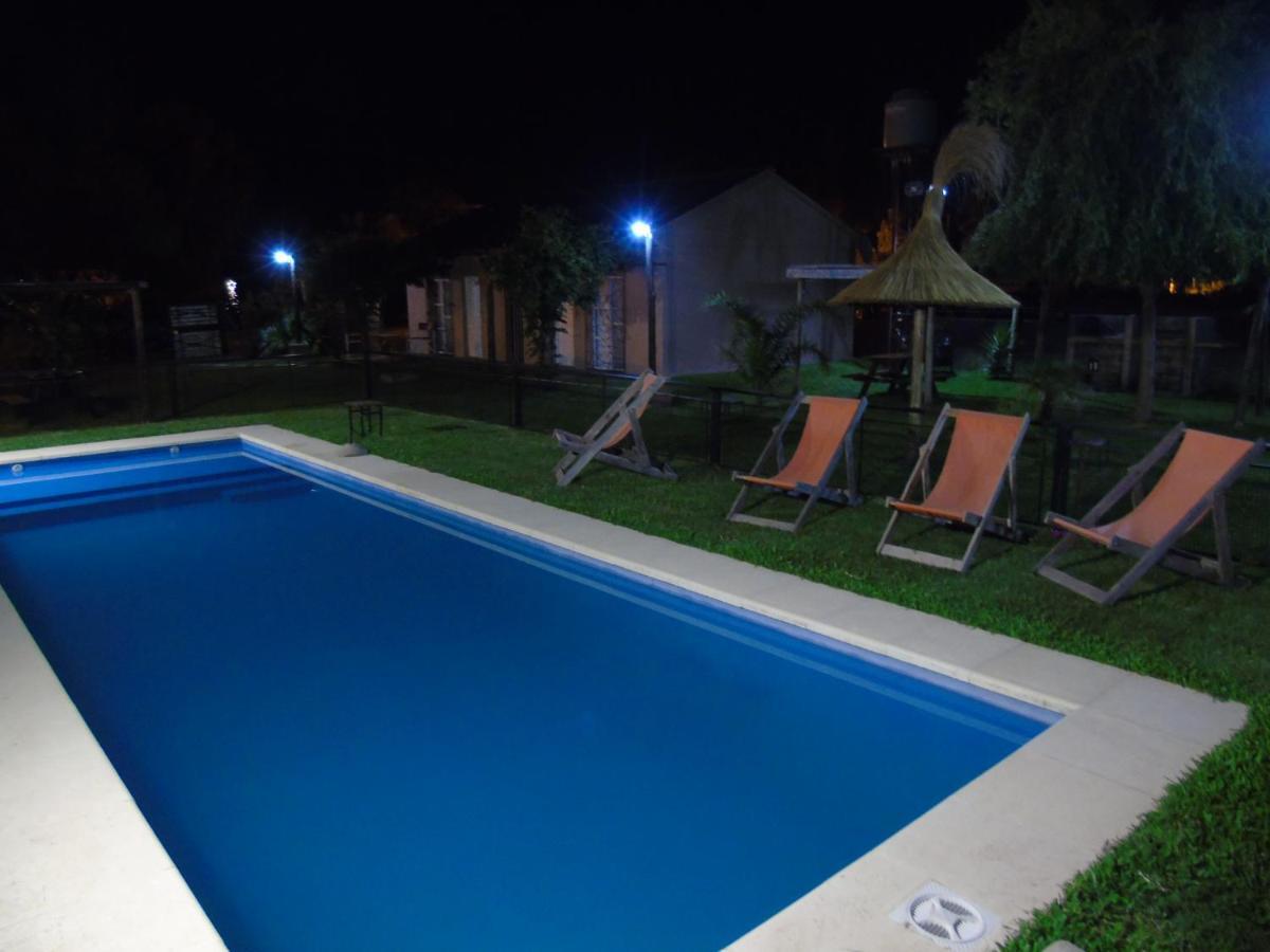 Gualeguaychú Aitue Bungalows מראה חיצוני תמונה